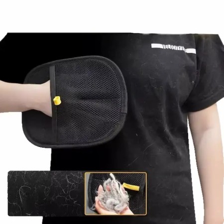 Gant brosse électrostatique pour enlever les poils de chat sur les vêtements